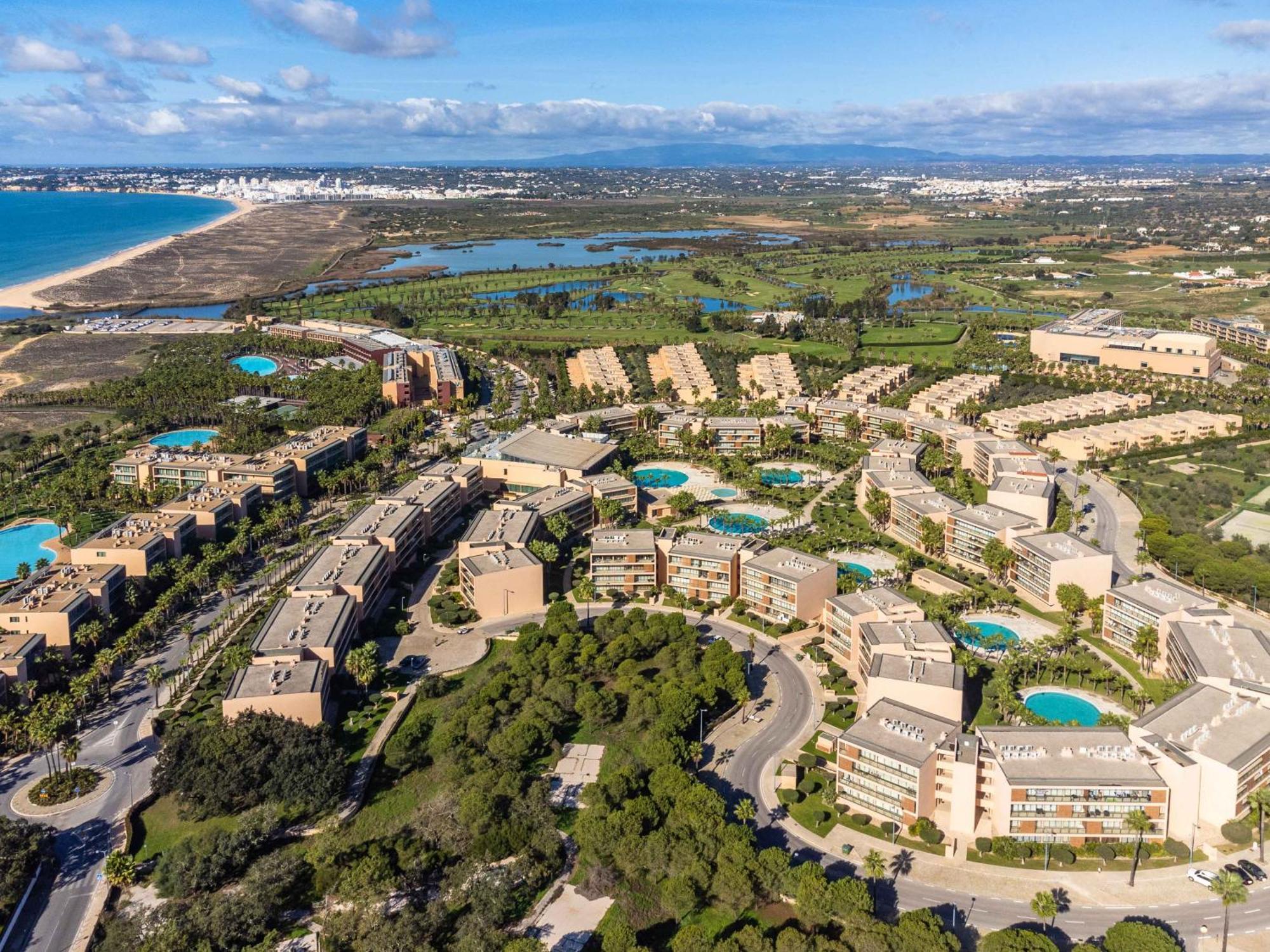 Salgados 1 Bedroom - 500m From The Apartment